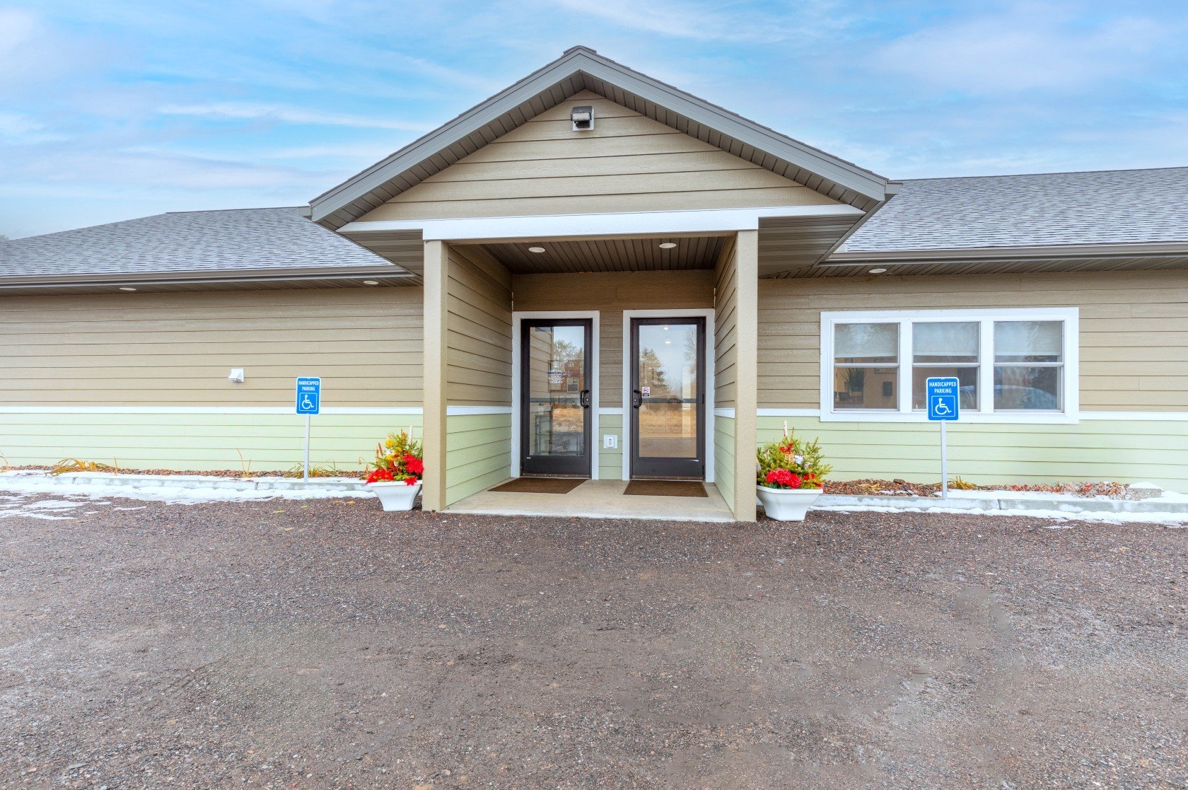 Cromwell medical clinic exterior in Cromwell, MN